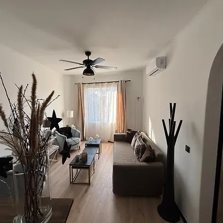 Luxury, Newly Renovated, 2-room Apartment, Banana