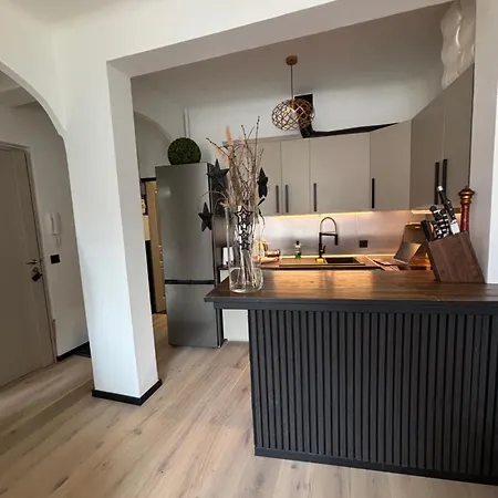 Apartment Luxury, Newly Renovated, 2-room Apartment, Banana