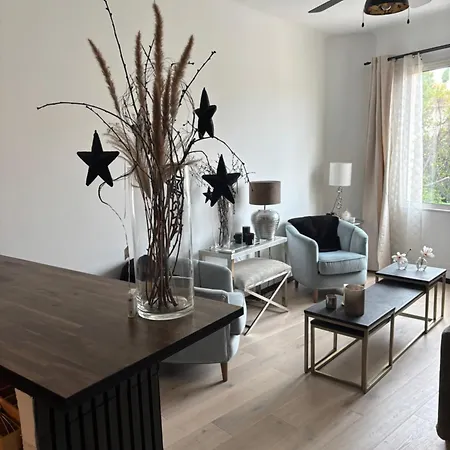 Luxury, Newly Renovated, 2-room Apartment, Banana Apartment Cannes